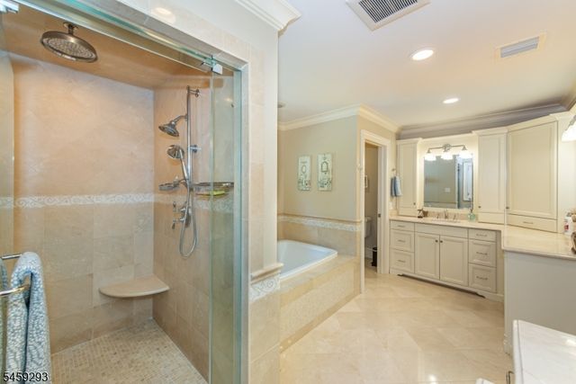 104 Laurel Hill Rd, Mountain Lakes Boro, NJ 07046
