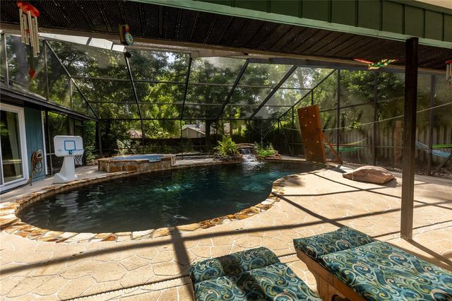 2921 NW 24TH TERRACE, Gainesville, FL 32605