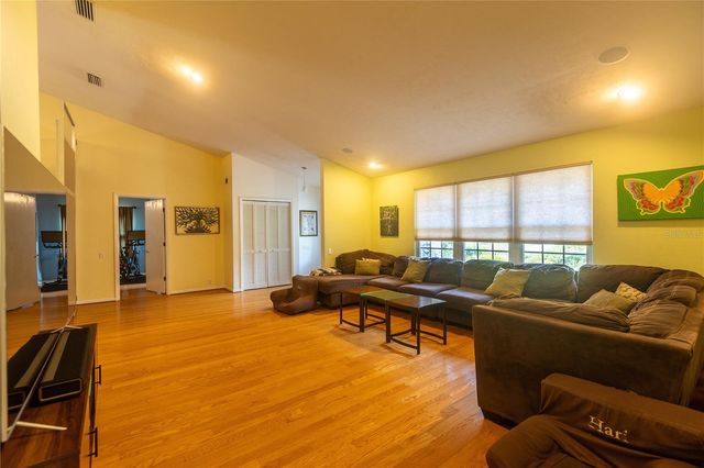 2921 NW 24TH TERRACE, Gainesville, FL 32605