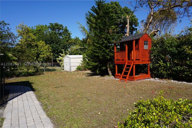 4857 Alfresco St, Boca Raton, FL 33428