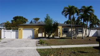 4857 Alfresco St, Boca Raton, FL 33428