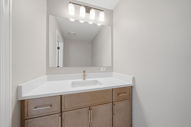 3343 S Michigan Avenue, Chicago, IL 60616
