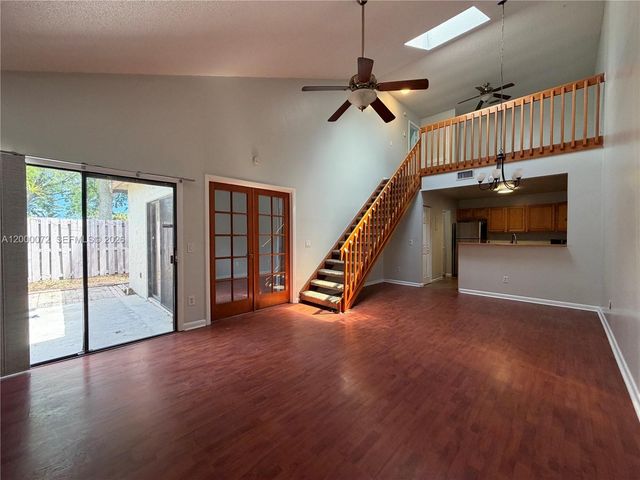 4151 Palm Bay Cir B, West Palm Beach, FL 33406