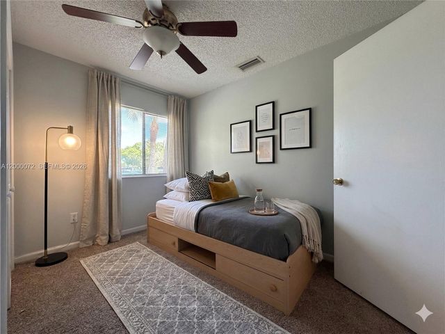 4151 Palm Bay Cir B, West Palm Beach, FL 33406