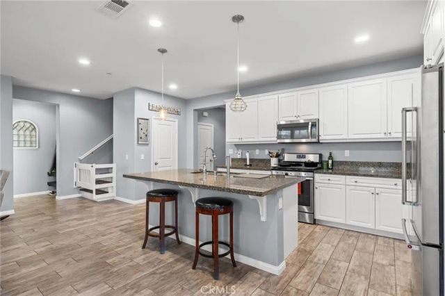 9705 Dutchman Peak, Bakersfield, CA 93311