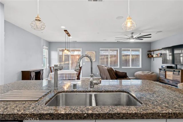 9705 Dutchman Peak, Bakersfield, CA 93311