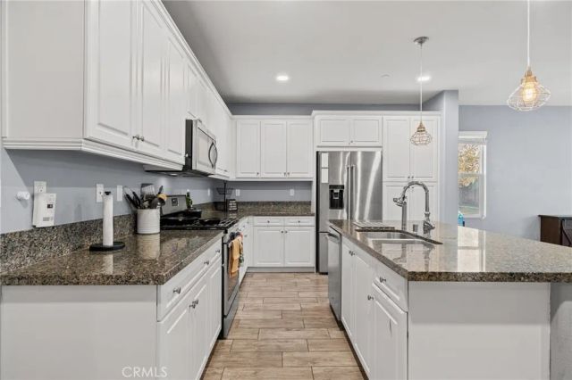 9705 Dutchman Peak, Bakersfield, CA 93311