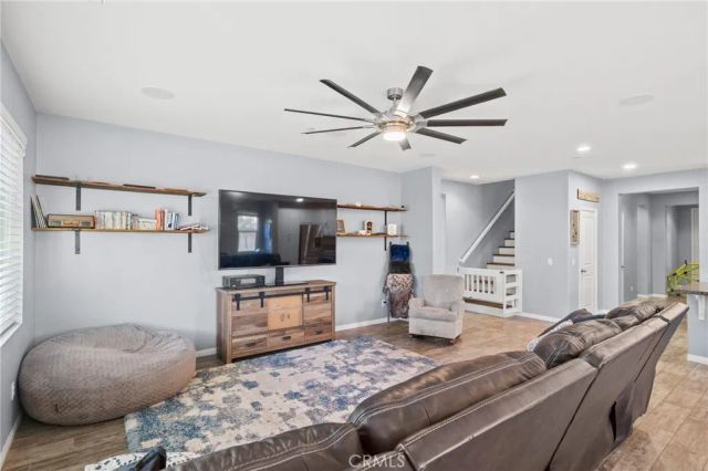 9705 Dutchman Peak, Bakersfield, CA 93311