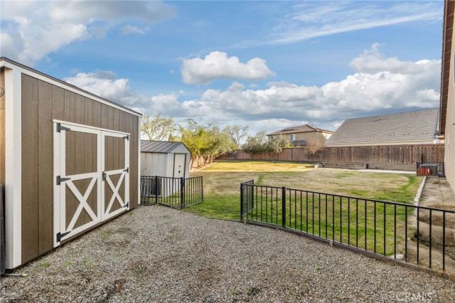 9705 Dutchman Peak, Bakersfield, CA 93311