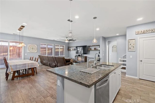 9705 Dutchman Peak, Bakersfield, CA 93311