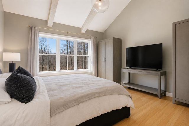 14R Orchard, Blackstone, MA 01504