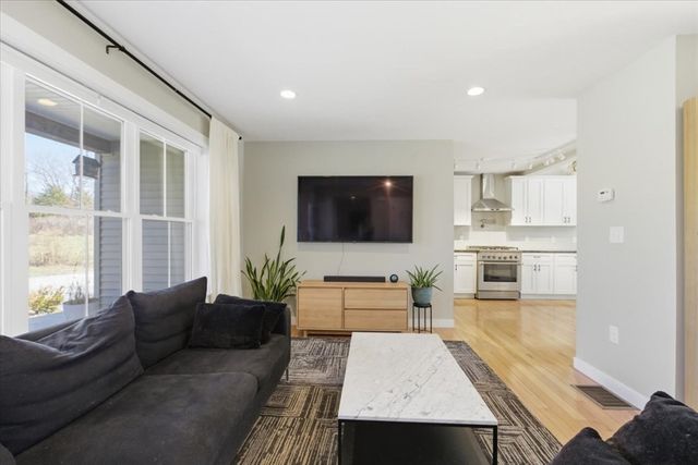 14R Orchard, Blackstone, MA 01504
