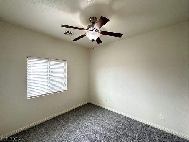 8471 Spirit Vale Avenue, Las Vegas, NV 89117
