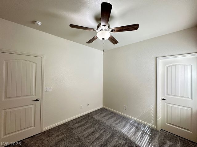 8471 Spirit Vale Avenue, Las Vegas, NV 89117