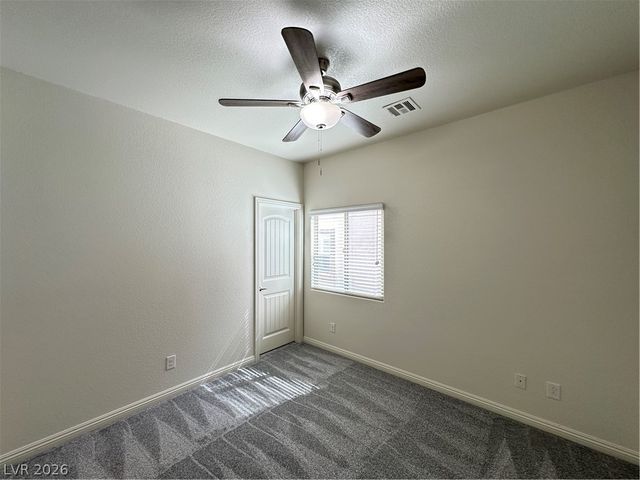 8471 Spirit Vale Avenue, Las Vegas, NV 89117