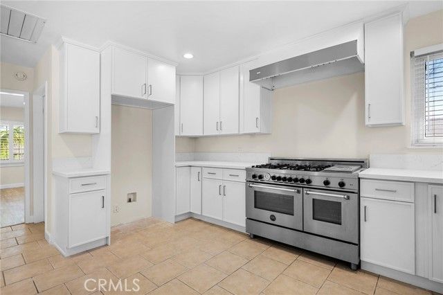 1635 Grandview Avenue, Glendale, CA 91201