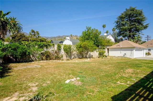 1635 Grandview Avenue, Glendale, CA 91201