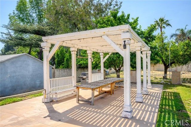 1635 Grandview Avenue, Glendale, CA 91201