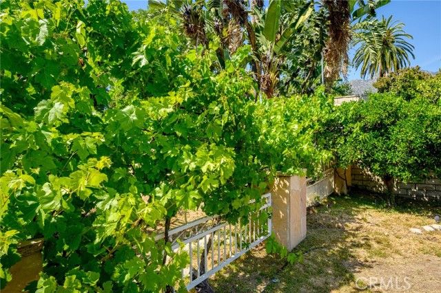 1635 Grandview Avenue, Glendale, CA 91201