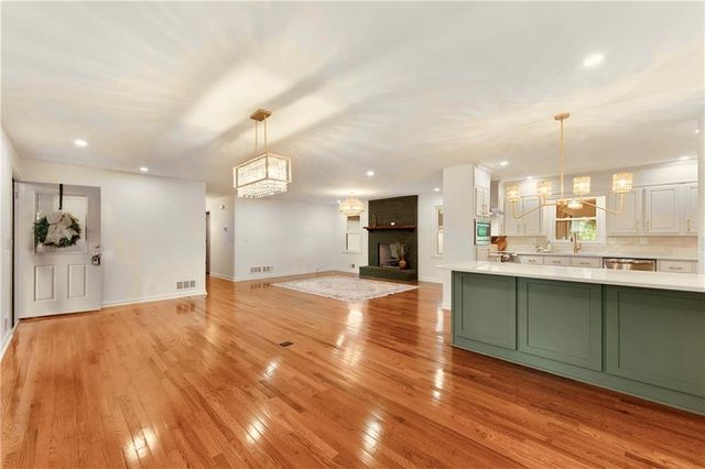 704 S Bartow Street, Cartersville, GA 30120