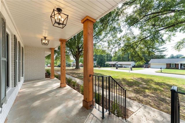 704 S Bartow Street, Cartersville, GA 30120