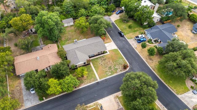 2705 Harrowden DR, Austin, TX 78727