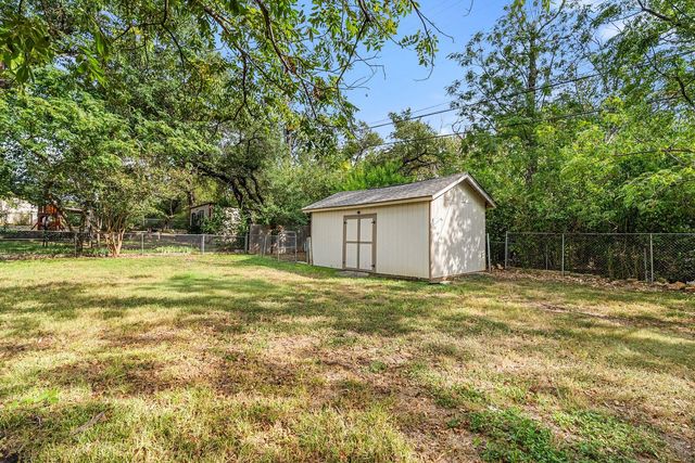 2705 Harrowden DR, Austin, TX 78727