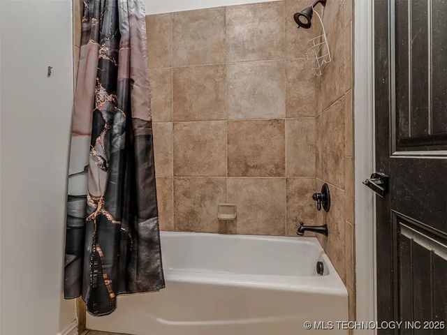 7315 E 112th Place S, Bixby, OK 74008