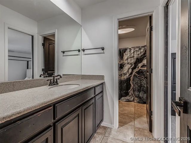 7315 E 112th Place S, Bixby, OK 74008