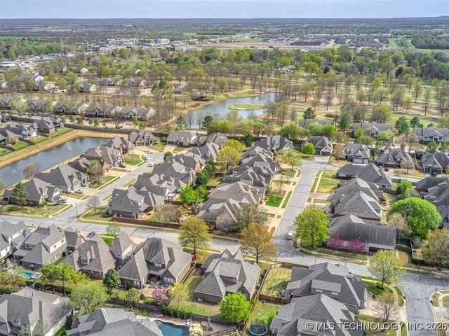 7315 E 112th Place S, Bixby, OK 74008