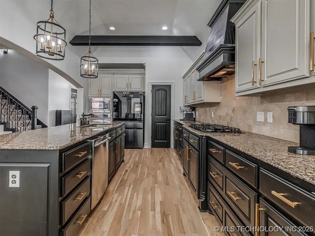 7315 E 112th Place S, Bixby, OK 74008