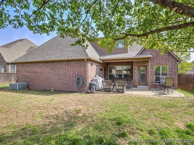 7315 E 112th Place S, Bixby, OK 74008