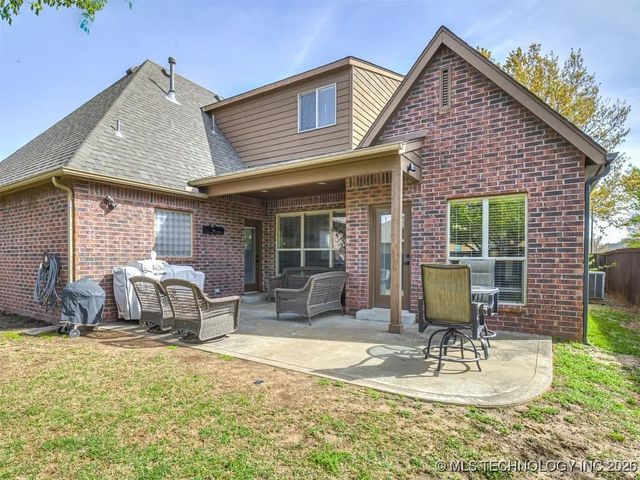 7315 E 112th Place S, Bixby, OK 74008