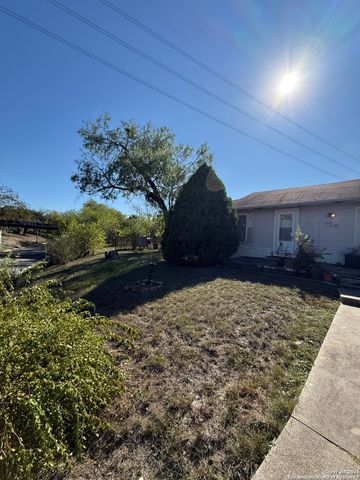 736 Fulton, San Antonio, TX 78212