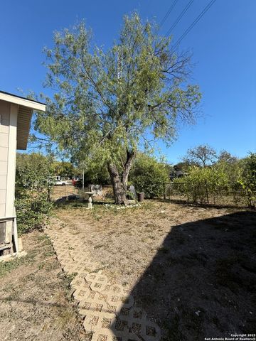 736 Fulton, San Antonio, TX 78212