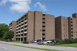 2106 Kanawha Boulevard E 408, Charleston, WV 25311
