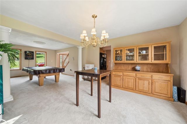 809 Rembrandt Cir, Hempfield Twp, PA 15642