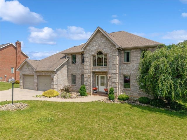 809 Rembrandt Cir, Hempfield Twp, PA 15642
