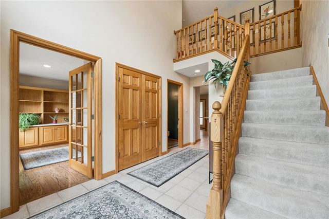 809 Rembrandt Cir, Hempfield Twp, PA 15642