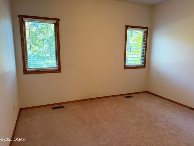 503 Soaring Hawk Drive, Joplin, MO 64801