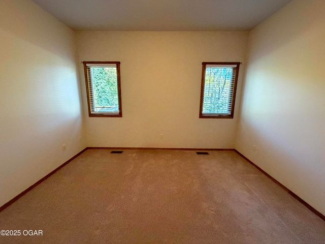 503 Soaring Hawk Drive, Joplin, MO 64801