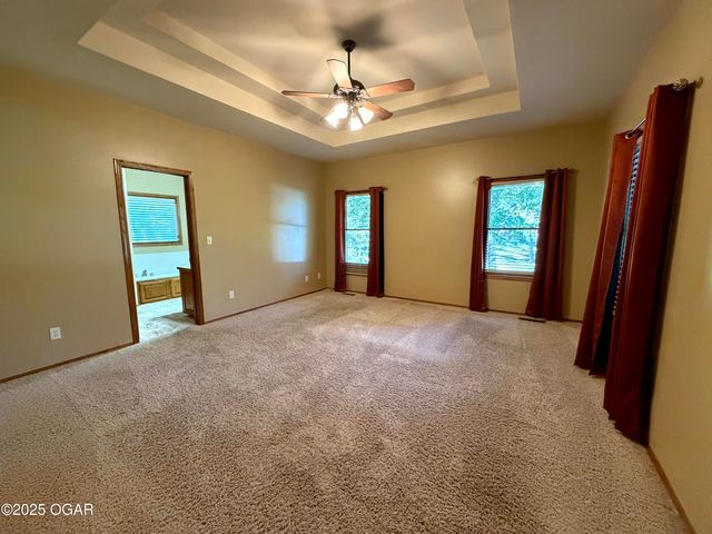 503 Soaring Hawk Drive, Joplin, MO 64801