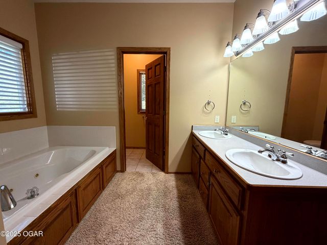 503 Soaring Hawk Drive, Joplin, MO 64801