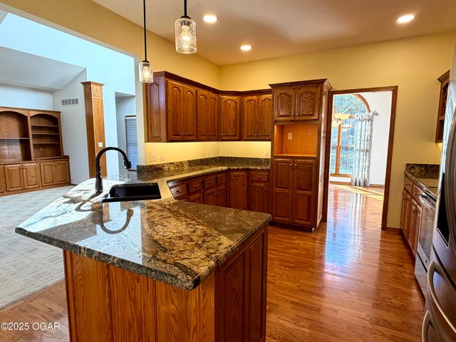 503 Soaring Hawk Drive, Joplin, MO 64801