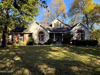 503 Soaring Hawk Drive, Joplin, MO 64801