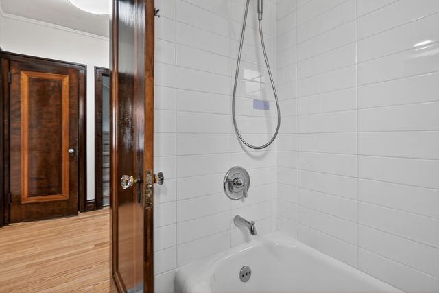 6136 W Fletcher Street, Chicago, IL 60634