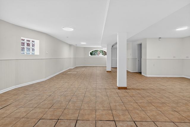 6136 W Fletcher Street, Chicago, IL 60634
