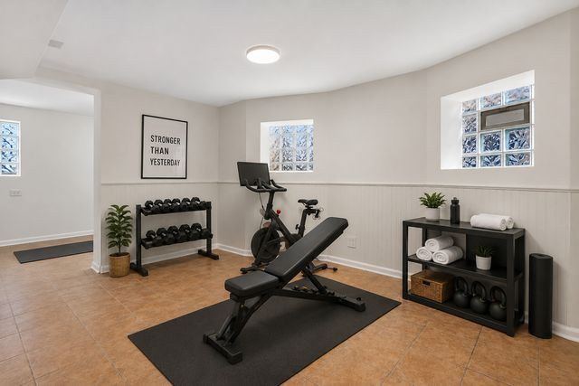 6136 W Fletcher Street, Chicago, IL 60634