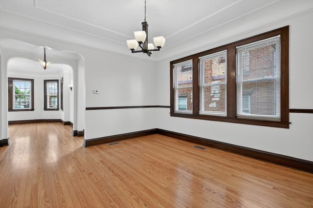 6136 W Fletcher Street, Chicago, IL 60634