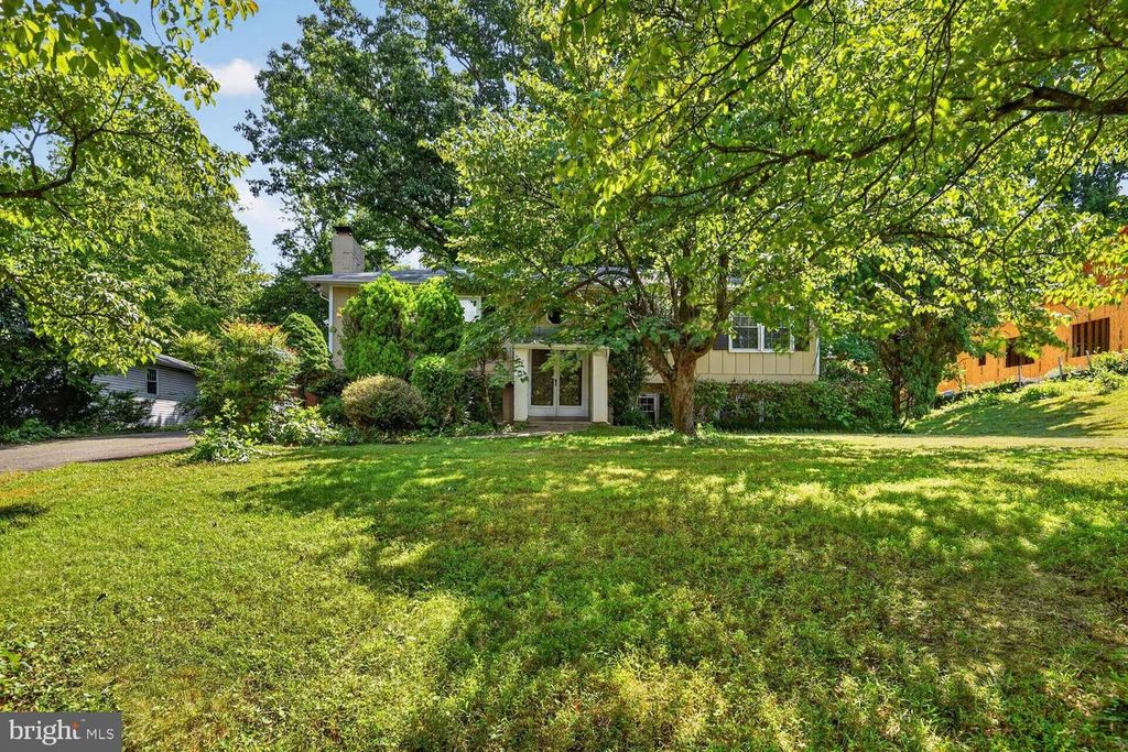 3409 BEVERLY DR, Annandale, VA 22003